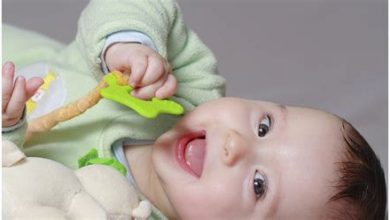 Bebeklerde Diş Çıkarma Süreci ve Rahatlatıcı Öneriler