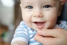 Bebeğin İlk Diş Çıkarma Süreci ve Nasıl Yardımcı Olunmalı?