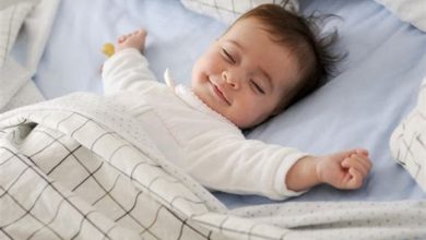 Bebeklerde Uyku Eğitimi Nasıl Olmalı?